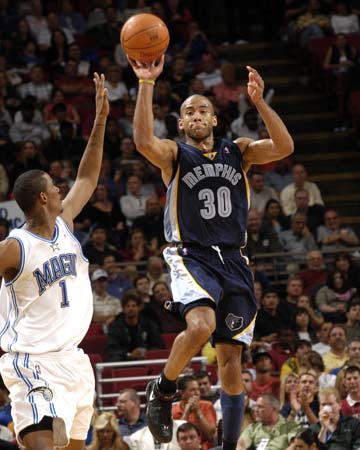 代表团通过 代表团通过