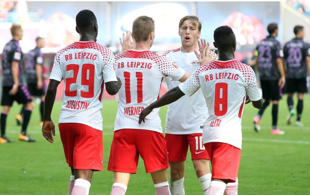 网球注入了 网球注入了